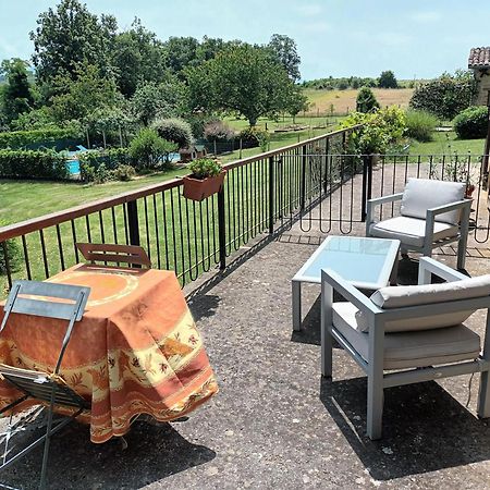 Au Bonheur Du Cedre Hotel Saint-Lattier Kültér fotó